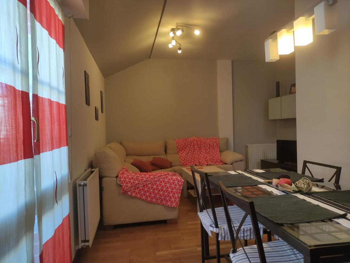 Tellus Apartment *